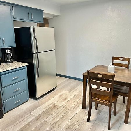 Cozy Winter Getaway With Garden 20-A Villa Oklahoma City Kültér fotó
