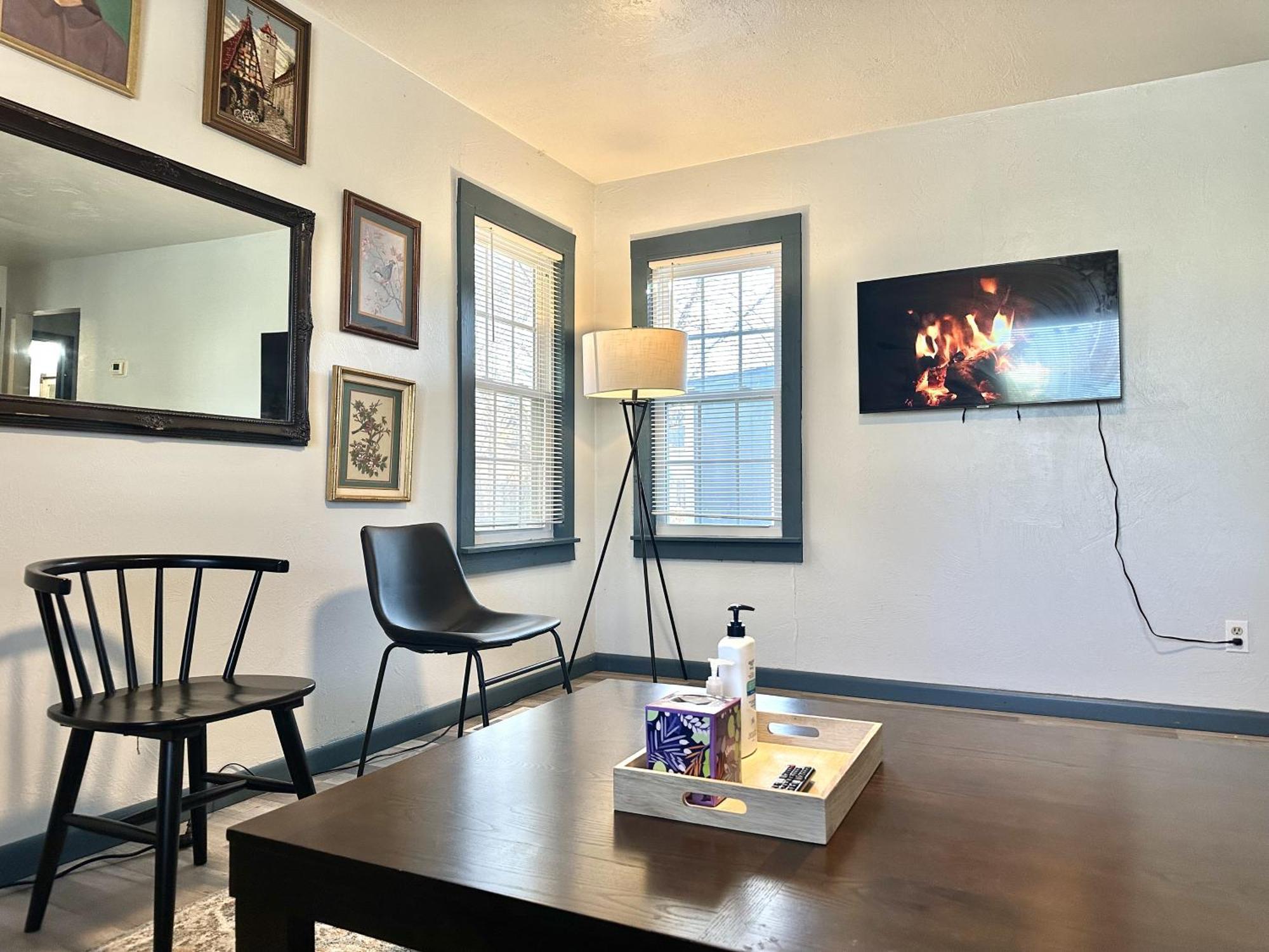 Cozy Winter Getaway With Garden 20-A Villa Oklahoma City Kültér fotó